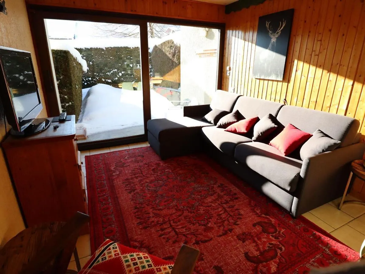 Appartement Central Avec Jardin Privatif Aux Gets, Proche Commerces Et Pistes - Fr-1-623-236 Les Gets